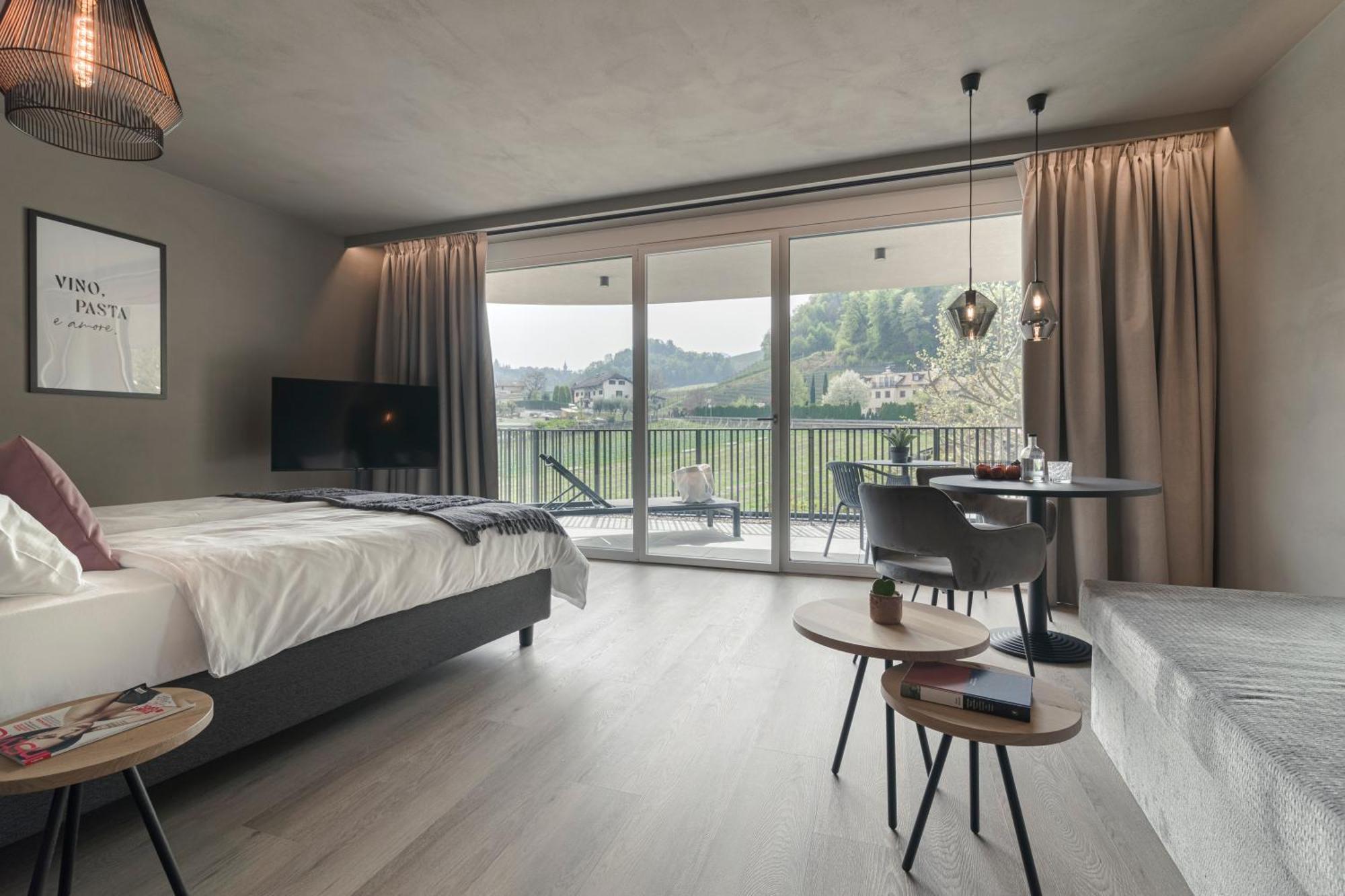 Belia Lofts - Adults Only - Apartments アッピアーノ・スッラ・ストラーダ・デル・ヴィーノ エクステリア 写真