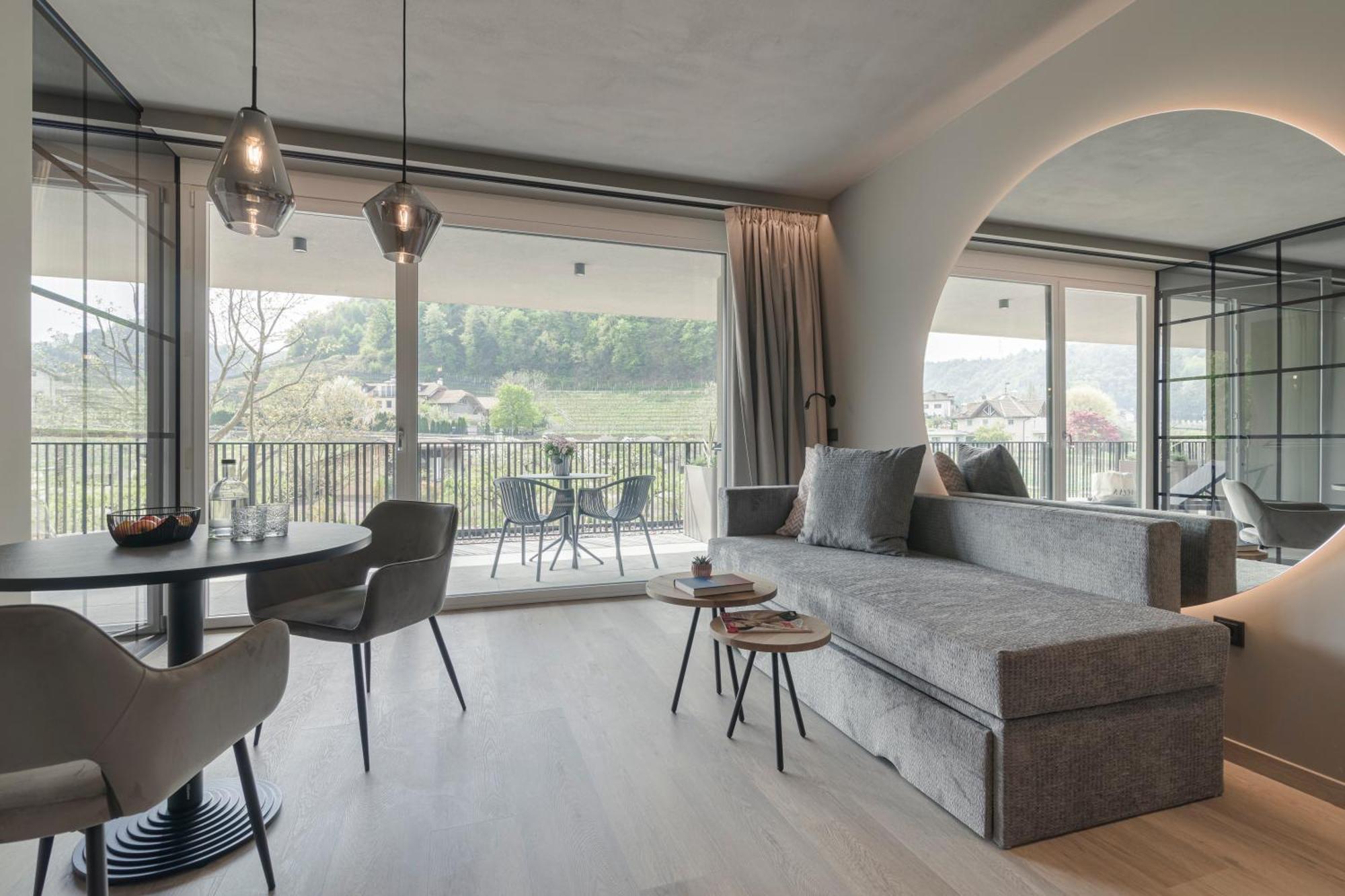 Belia Lofts - Adults Only - Apartments アッピアーノ・スッラ・ストラーダ・デル・ヴィーノ エクステリア 写真